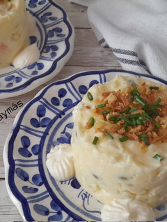 Una foto de Ensaladilla de piña y gambas
