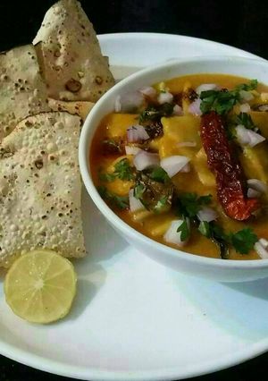 A picture of Dal dhokli.