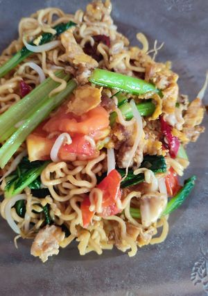 Foto resep Indomie goreng tomat