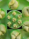 802. Kue Mangkok