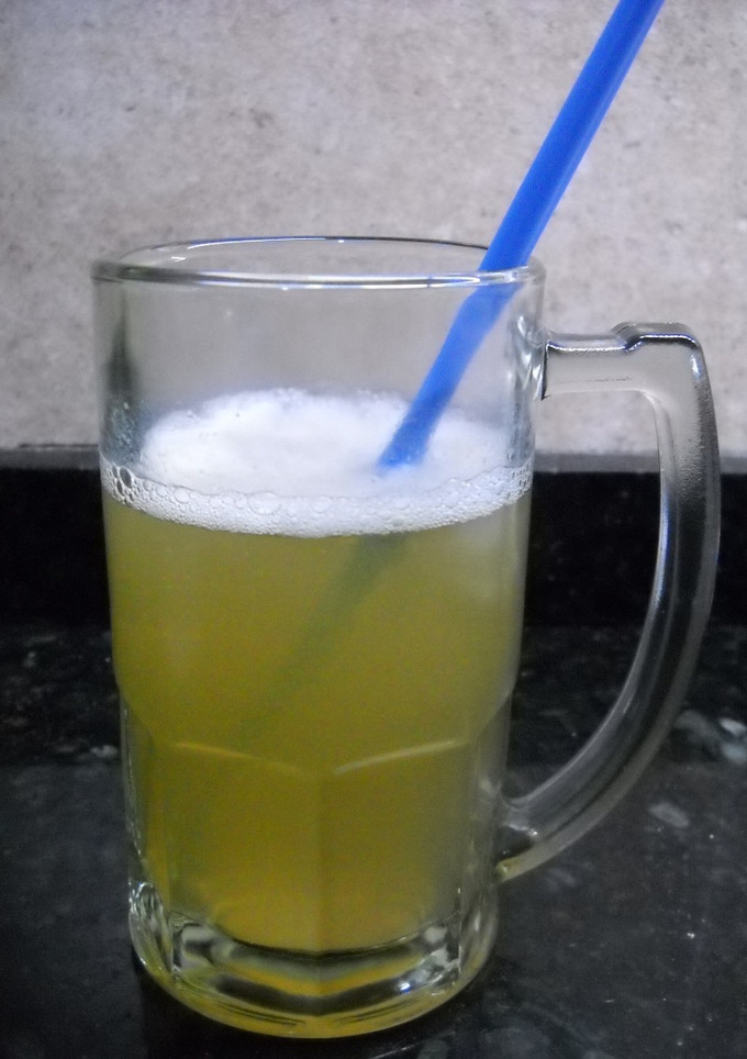 Una foto de Cerveza con Gin y Limón