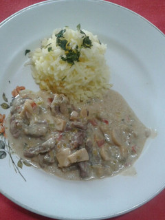 Una foto de Strogonof de carne (mi versión)
