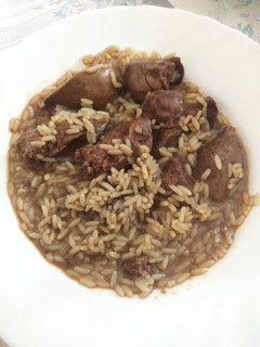 Una foto de Arroz con higadito de pollo