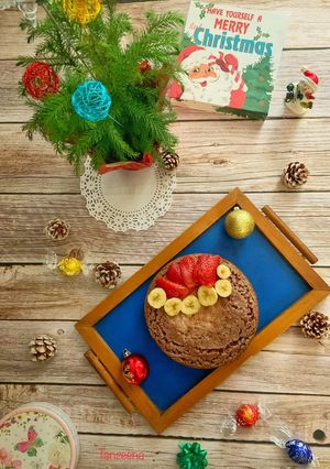 এগলেস স্ট্রবেরি বেনানা সেমোলিনা কেক (Eggless Strawberry Banana Semolina Cake Recipe in Bengali) রেসিপির প্রধান ছবি