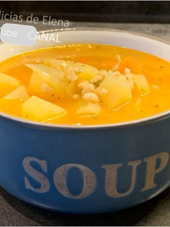 Una foto de Sopa de cebada - Rassolnik sopa tradicional