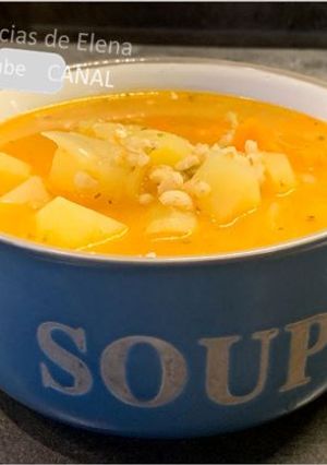 Una foto de Sopa de cebada - Rassolnik sopa tradicional