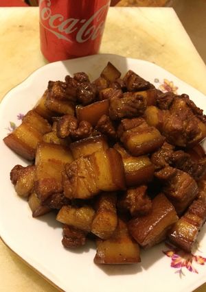 Hình của món Thịt kho coca.