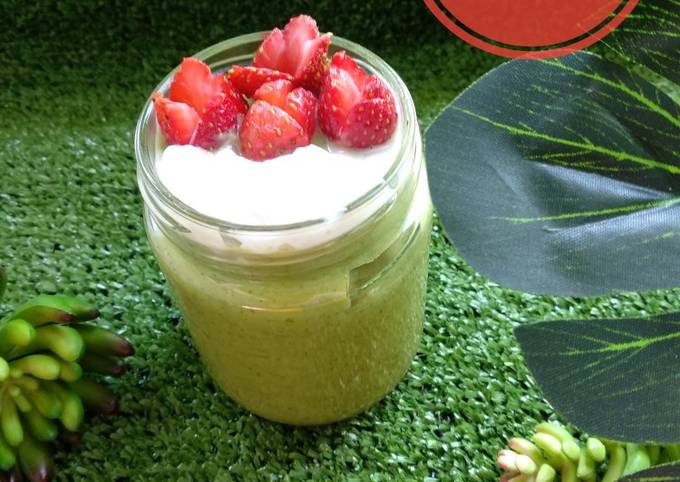 Resep Green Smoothies Topping Merah Putih Anti Gagal