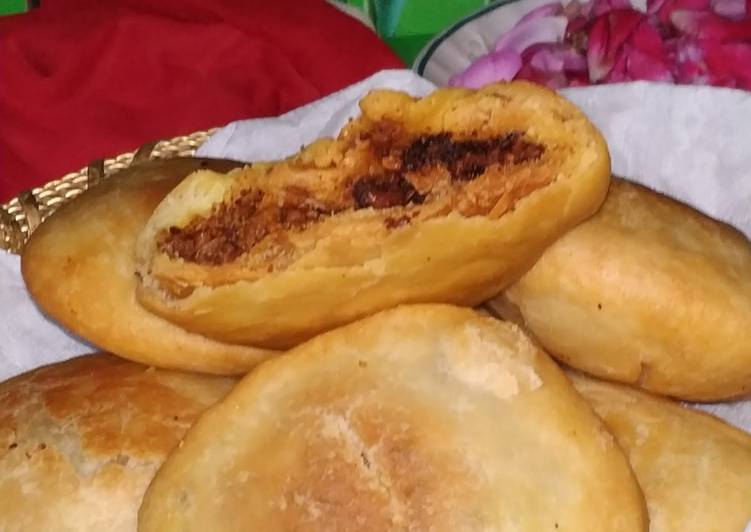 Recipe of Ultimate Moong dal kochori