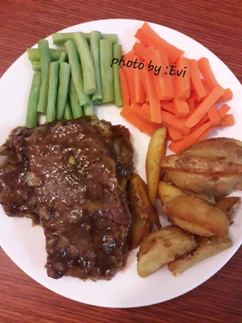 Langkah Mudah untuk Menyiapkan Resep Homemade beef steak yang Menggugah Selera Anti Ribet, Menggugah Selera