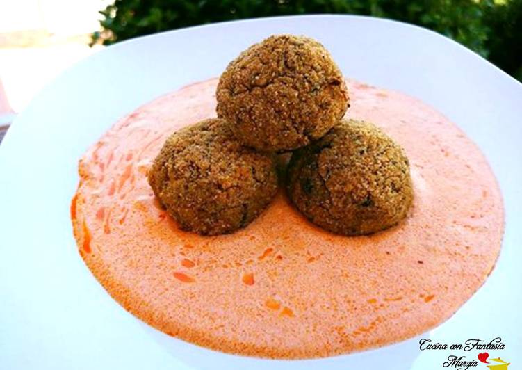 Polpette di melanzane su crema di robiola e nduja