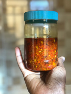 A picture of Spicy chilli sauce.