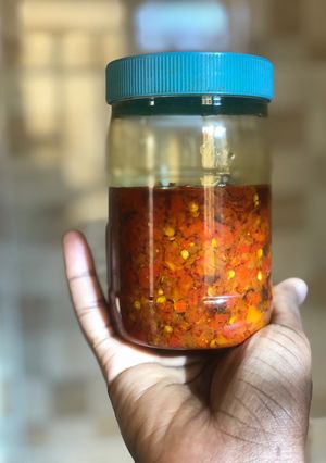 A picture of Spicy chilli sauce.