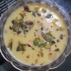 A picture of Pista kheer(phirni).