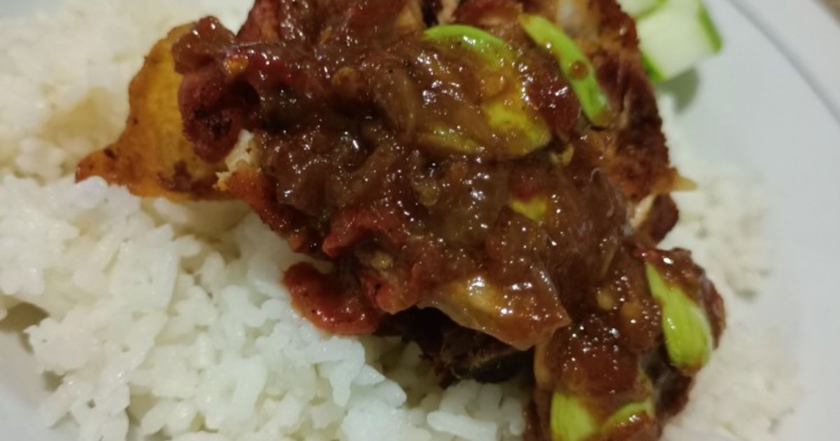Ayam penyet sambal pete