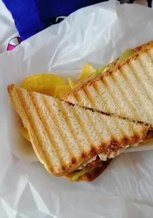 Una foto de Sándwich de pollo