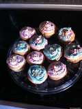 Perfect and Easy Cupcakes with Buttercream Frosting