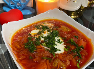 Фото Український червоний борщ в мультиварці 🥘.