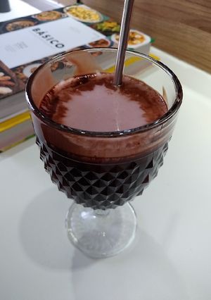 Foto de Milkshake de morango com sorvete caseiro sem leite