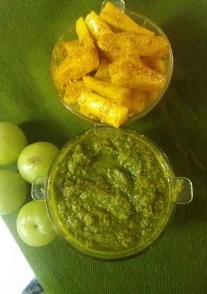 A picture of Mooli achar and amla chutney.