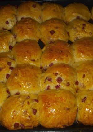 Una foto de Pan con Salamin