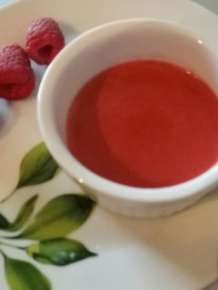 A picture of Raspberry Salad Dressing.
