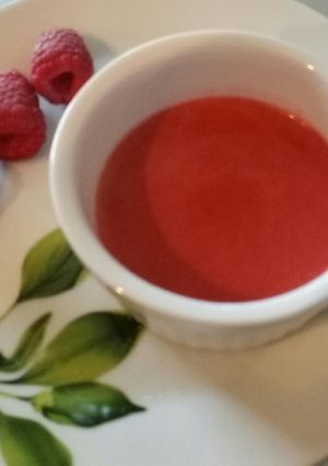 A picture of Raspberry Salad Dressing.