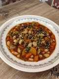 Soupe de butternut, carottes, haricots blancs et picada de noix