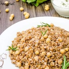 A picture of Blugur_with_chickpeas.
