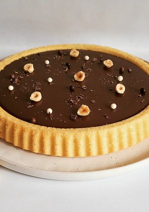 Une photo de Génoise "facon tarte" renversée au chocolat