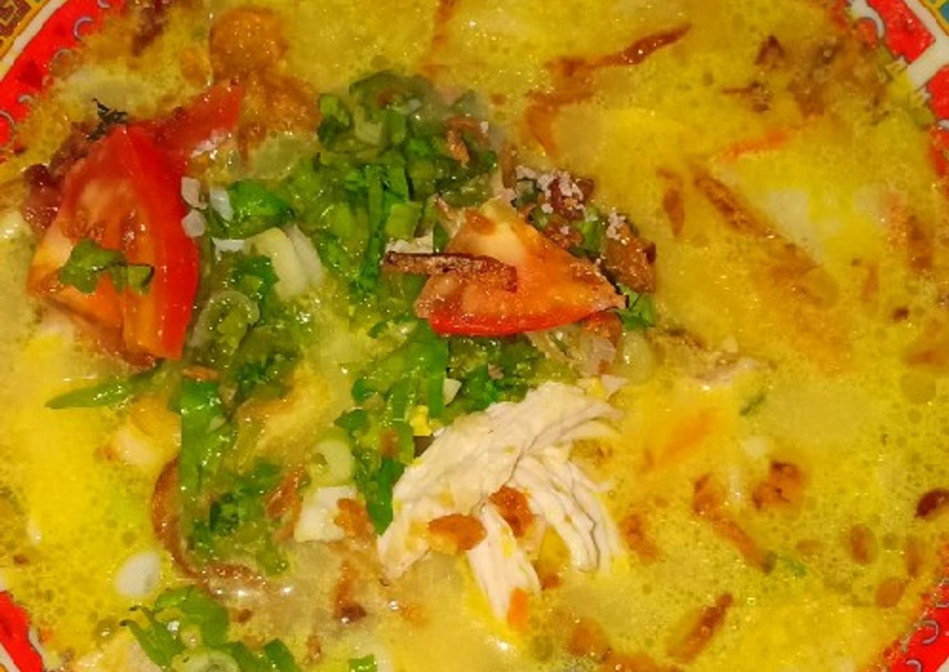 Soto Ayam Kuah Santan Kuning