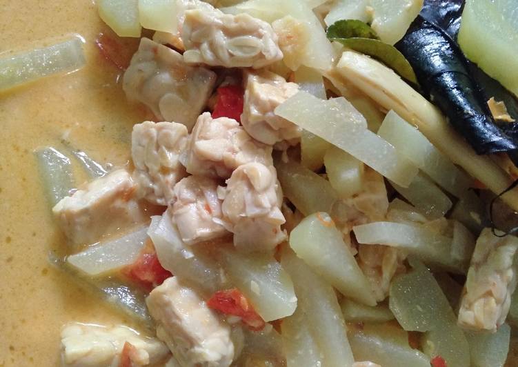 Resep Sayur Labu Siam Kuah Santan yang Enak Banget