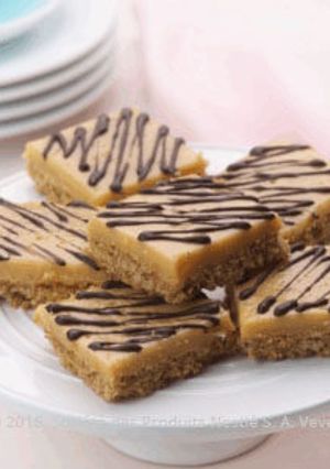 A picture of Light Ginger Caramel Oat Slices.