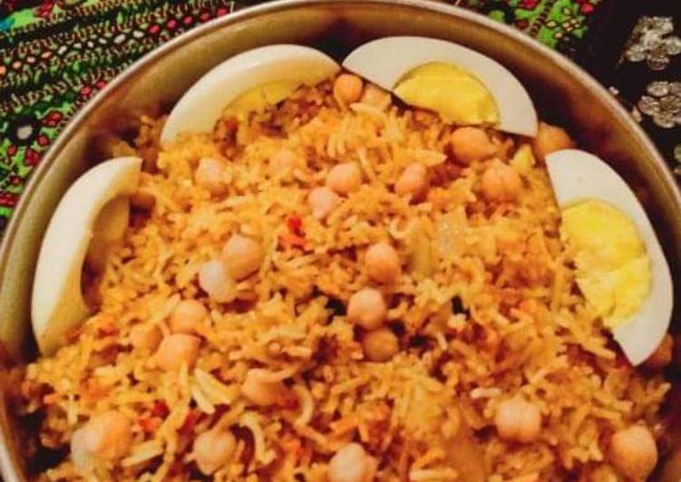 Simple Way to Prepare Homemade Murgh chana biryani