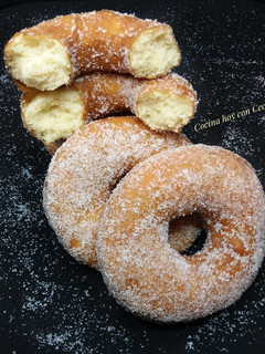 Una foto de Donuts azucarados