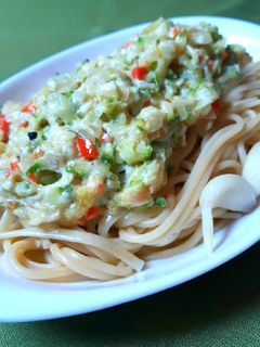 Una foto de Salsa de crema y zapallo italiano