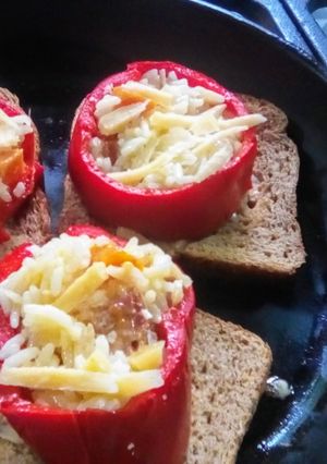 Una foto de Tostadas de morrón a la sartén🌶️︶⁠￣ ƪ⁠(⁠˘⁠⌣⁠˘⁠)⁠ʃ