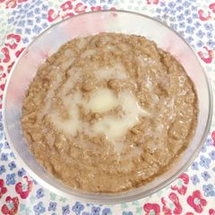 A picture of Champorado.