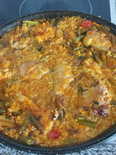 Una foto de Arroz y pollo con verdura