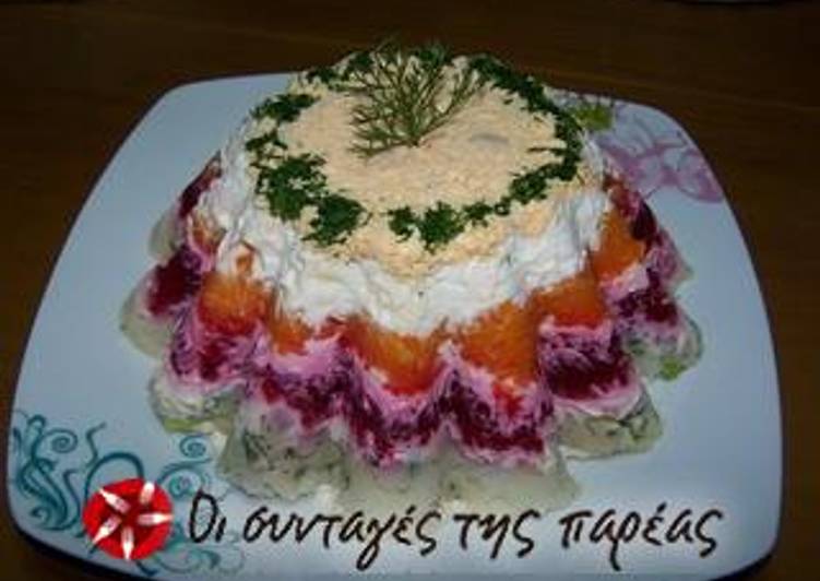 Christmas Salad like a pudding