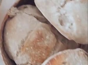 Foto de Pão de Água caseiro e simples