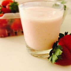 A picture of StrawberryLassi.