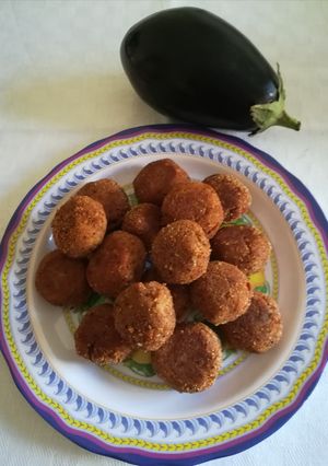 Foto di Polpette di melanzane...un secondo buono e sfizioso