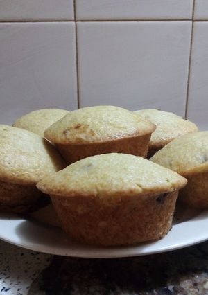 Una foto de Muffins de banana con corazón de dulce de leche