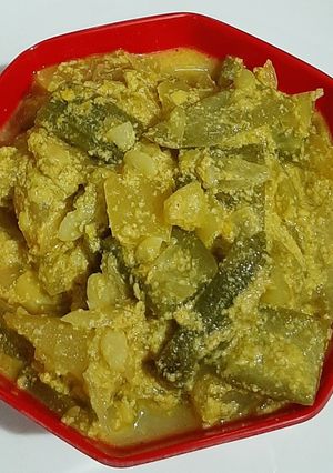 ঝিঙে আলু পোস্ত (Jhinge aloo posto recipe in bengali) রেসিপির প্রধান ছবি