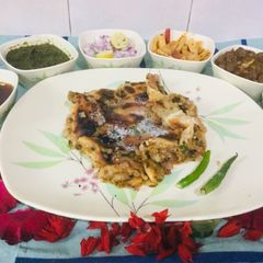 A picture of Chur-Chur Naan.