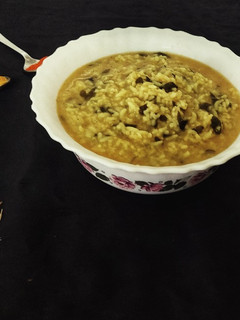 முருங்கையிலை கஞ்சி/சாதம்(moringa leaves rice recipe in tamil) செய்முறை முக்கிய புகைப்படம்