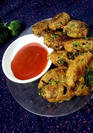 A picture of Broccoli paneer chops.