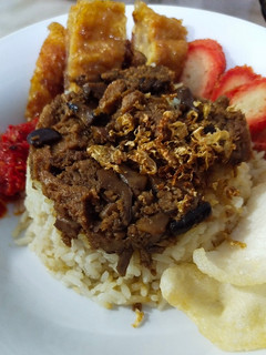 Foto resep Vegan Nasi Tim Komplit