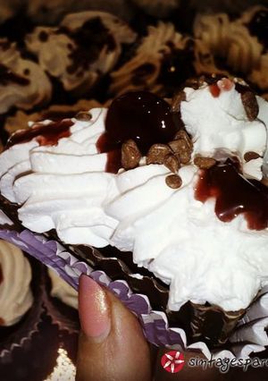 Φωτογραφία της συνταγής Black forest σε σοκολατένιες τάρτες